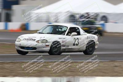 media/Nov-16-2025-CalClub SCCA (Sun) [[2975c16dfc]]/Group 4/Turn 1/